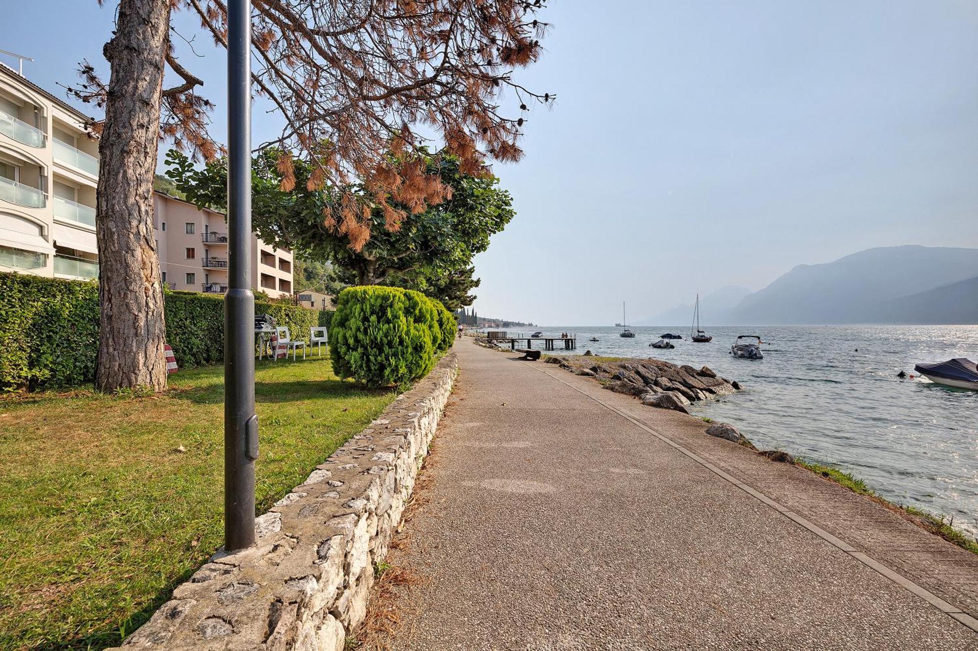 Apt Theo Val Di Sogno Garda Lake Malcesine Exterior foto